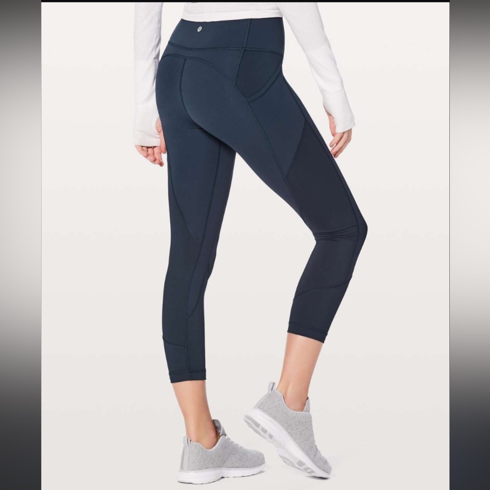 Lululemon NWOT All The Right Places Crop 23”Mid Rise Athletic Leggings Navy
